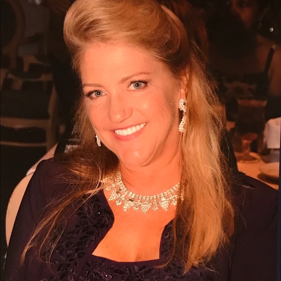 POSH AMBASSADOR 🌟Send all offers now! - Picture 3 of 14